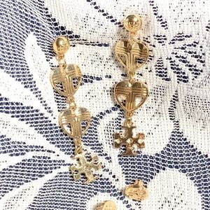 3 items free shipping Tory Burch heart earrings